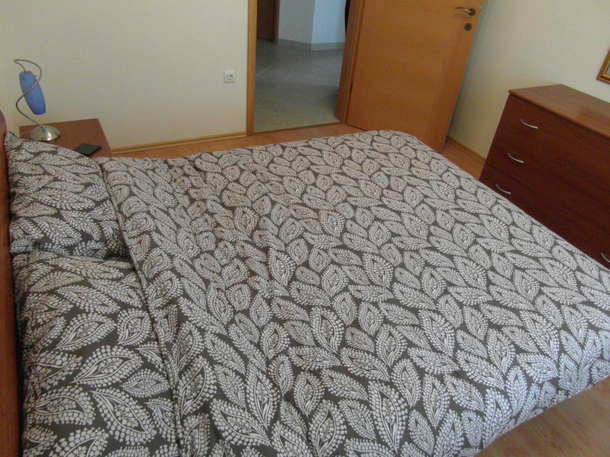 Bentley - Sea-View - 2 Bedroom Apartment Premantura Kültér fotó