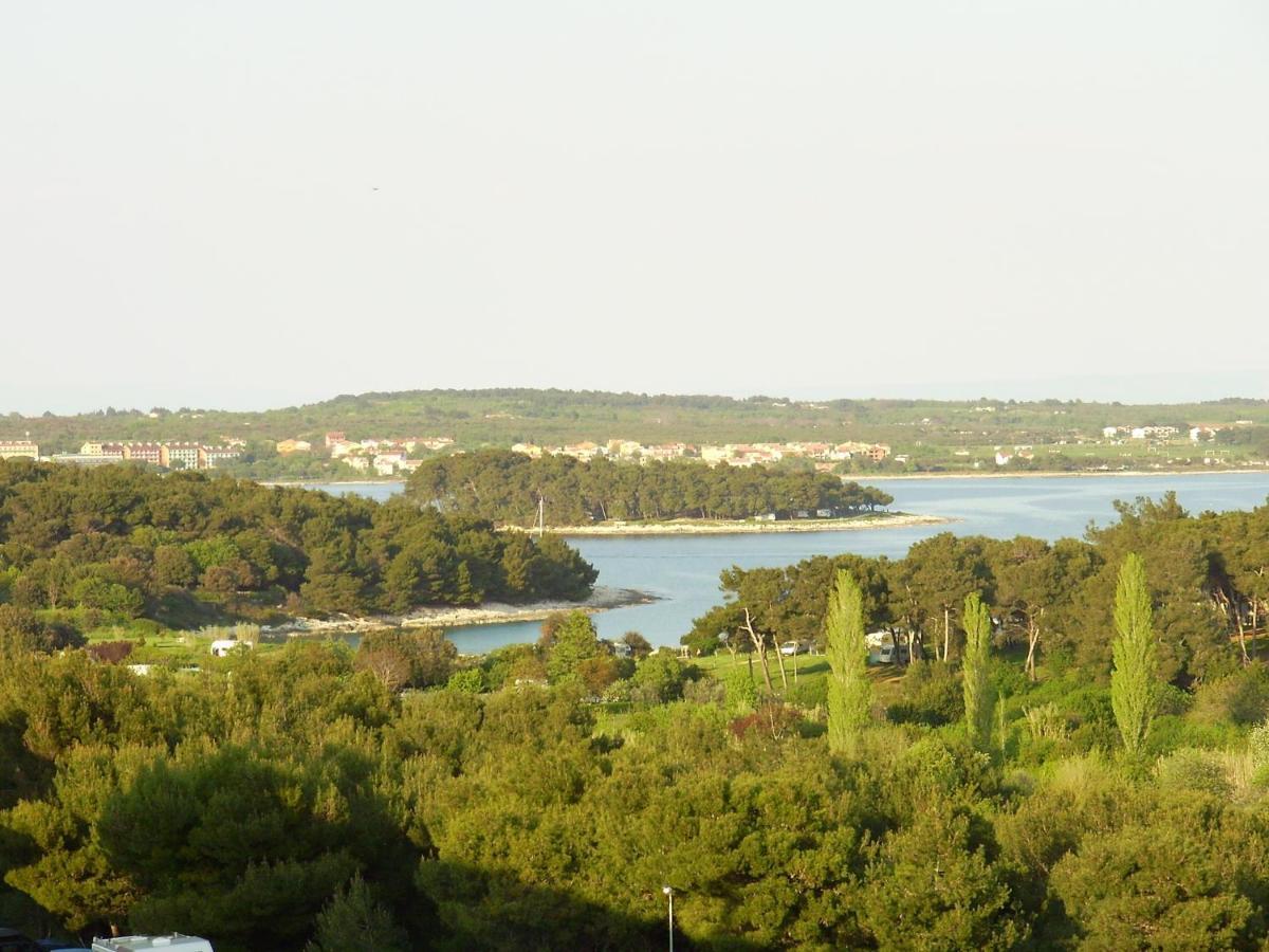 Bentley - Sea-View - 2 Bedroom Apartment Premantura Kültér fotó